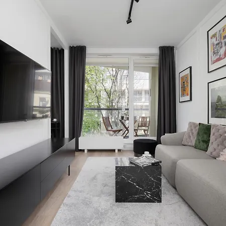 Minimalist Near Rondo Daszynskiego By Renters *