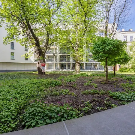 아파트 Minimalist Near Rondo Daszynskiego By Renters *